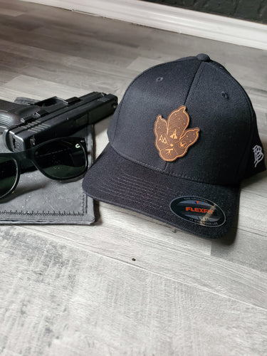 Curved Flex Fit  BLK [Tan Leather Logo]